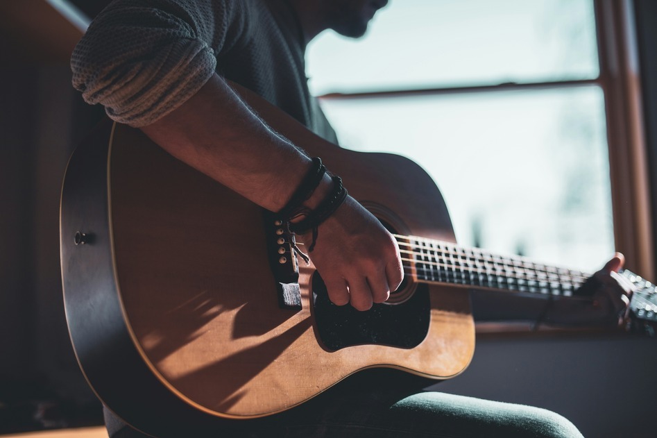Man playing Guitar